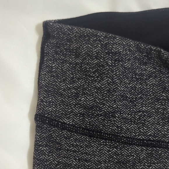 Lululemon Wunder Under Low-Rise Tight *28", Color Heathered Herringbone Size 6 - Picture 7 of 16